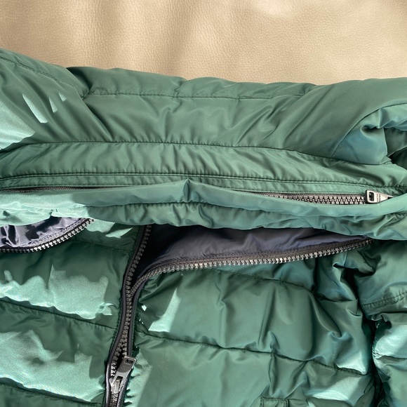 Prada - Picture 5 of 6